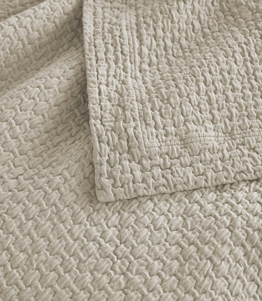 Juliet Matelassé Coverlet