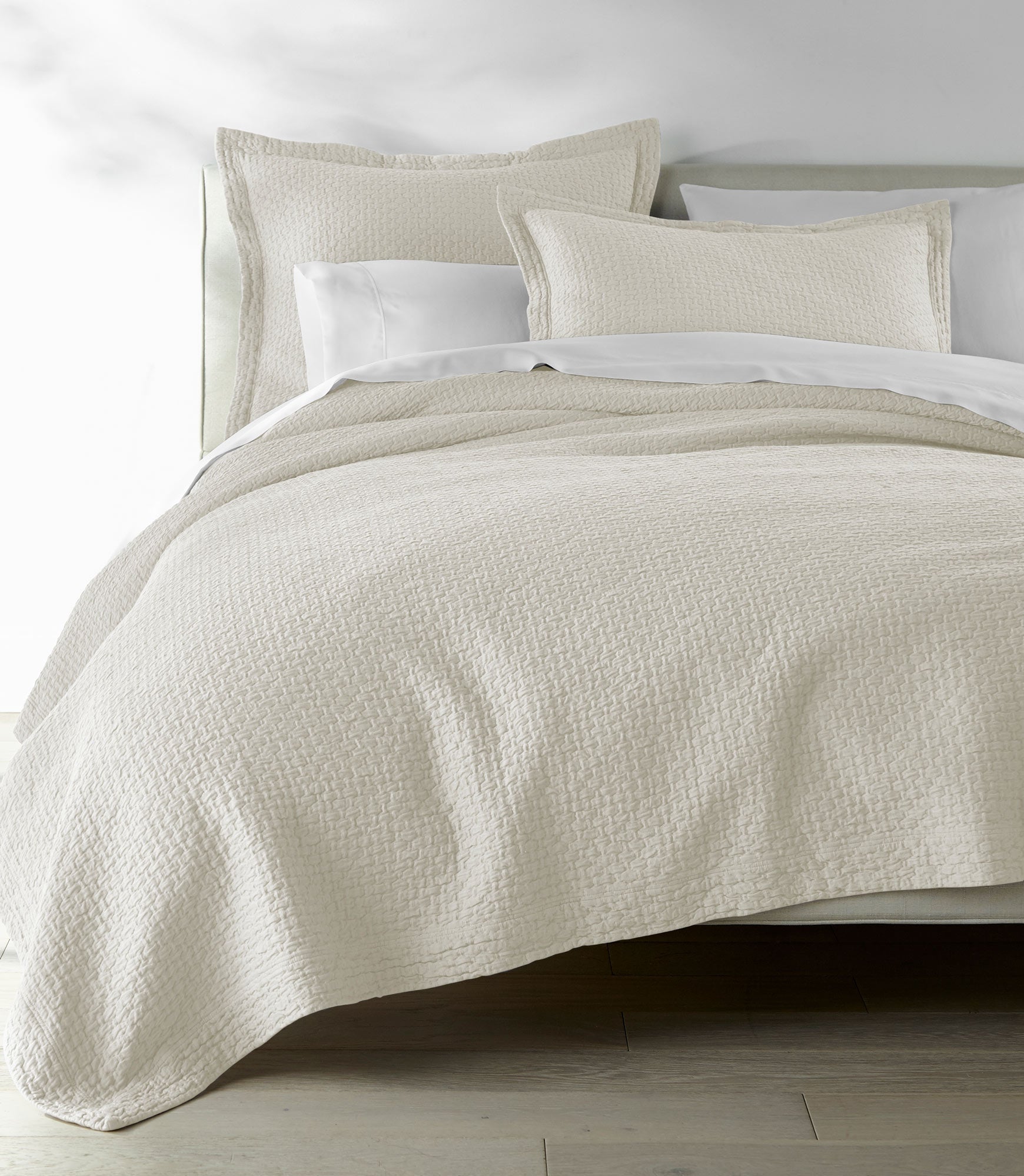 Juliet Matelassé Coverlet