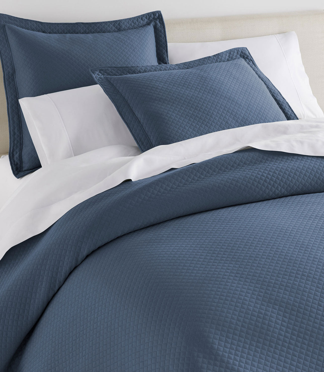 Oxford Matelassé Coverlet