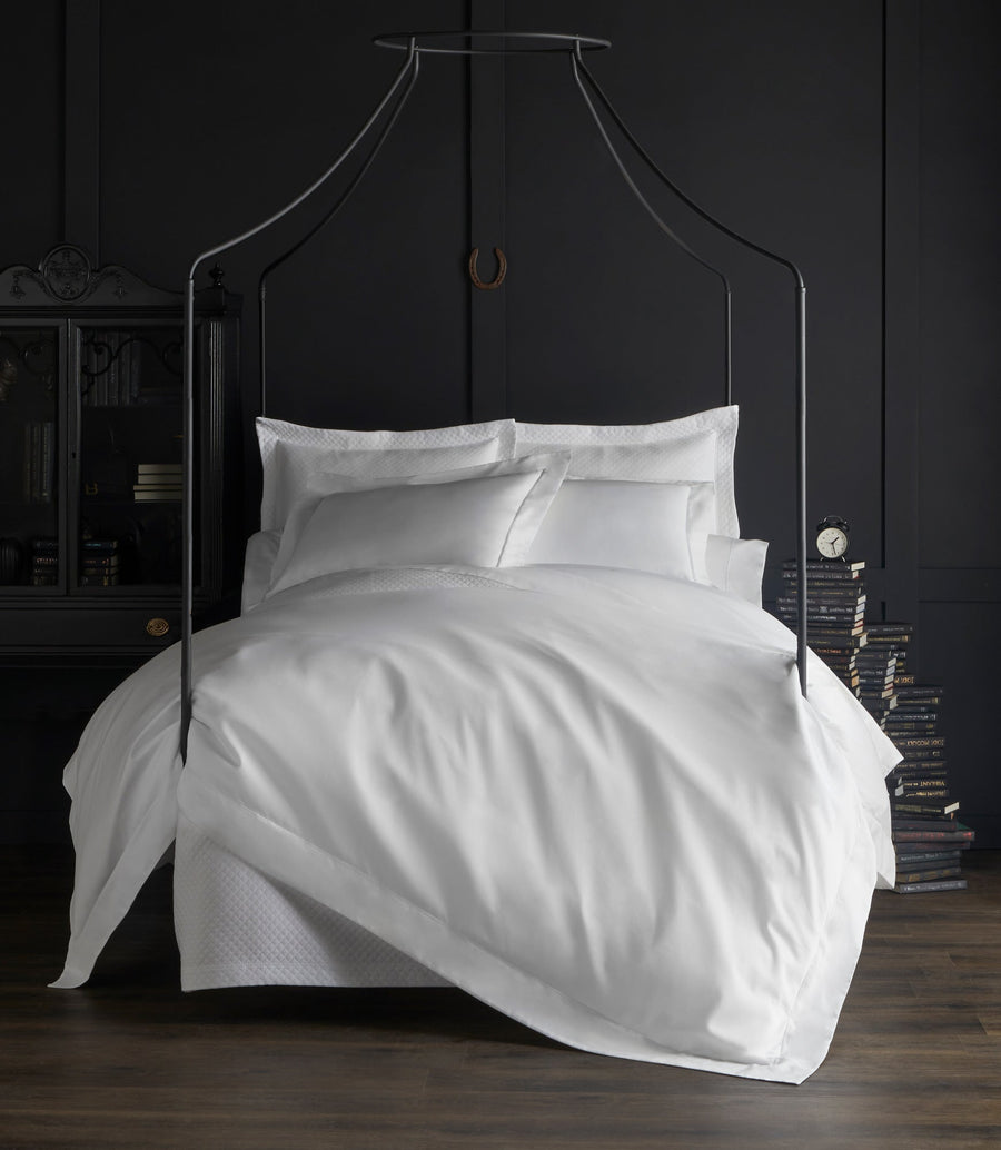 Oxford Matelassé Coverlet